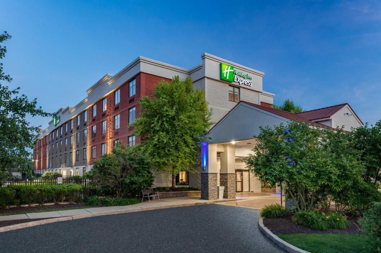 Holiday Inn Express Exton - Great Valley By Ihg Екстериор снимка