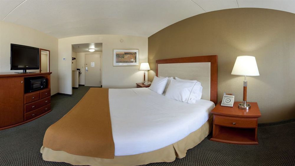 Holiday Inn Express Exton - Great Valley By Ihg Екстериор снимка